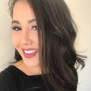 Meet your Posher, Olivia